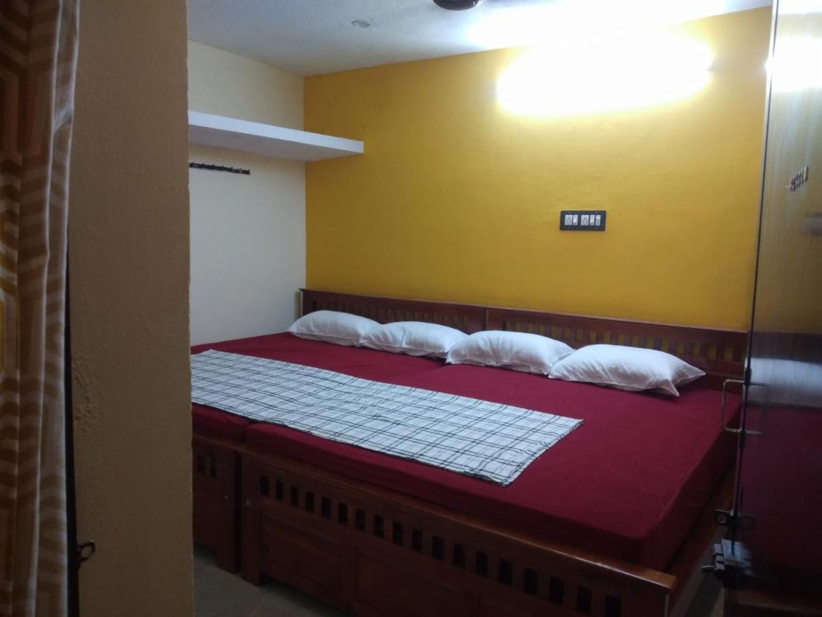 Nks Homestay Puducherry Eksteriør billede