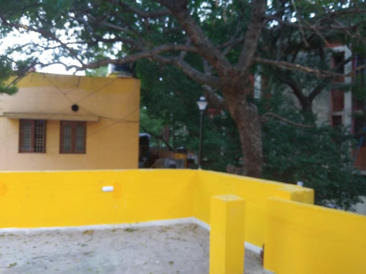 Nks Homestay Puducherry Eksteriør billede