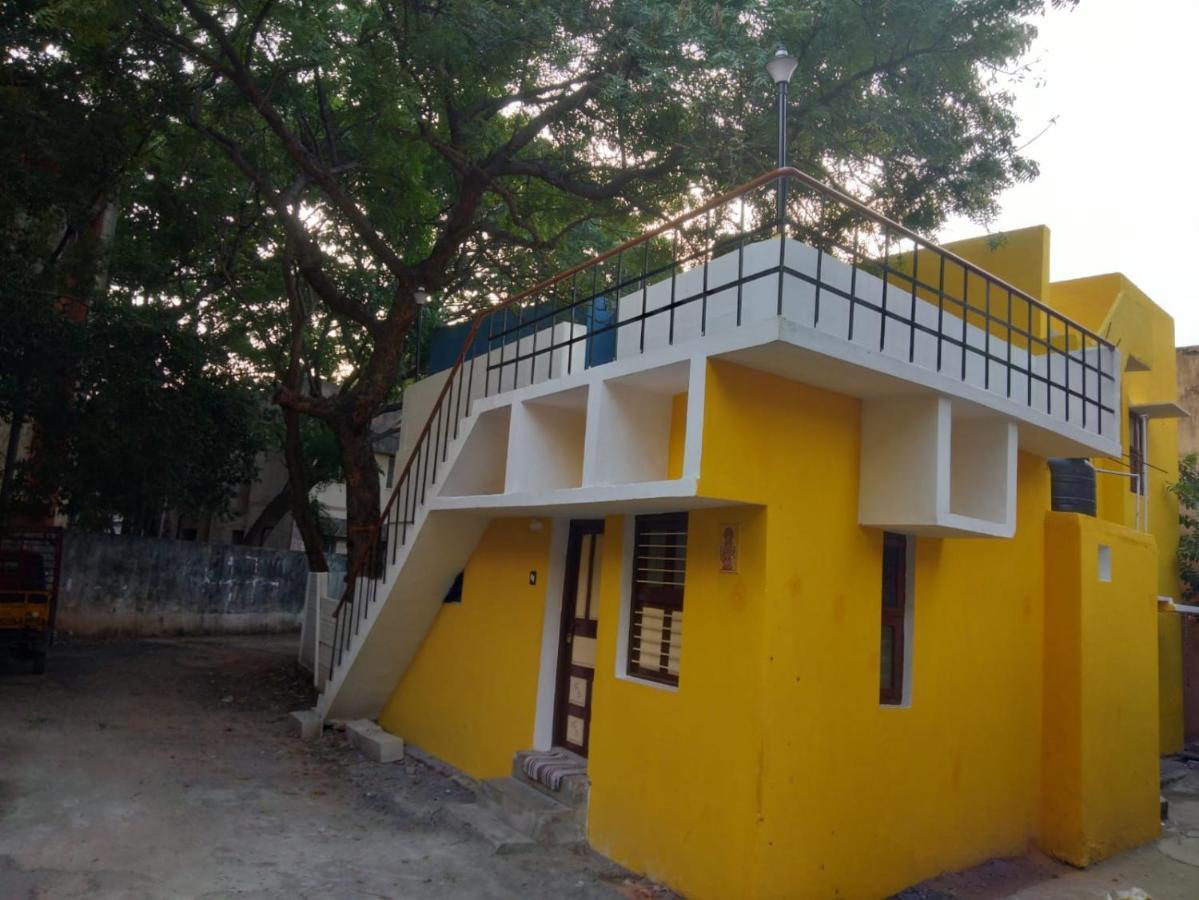 Nks Homestay Puducherry Eksteriør billede