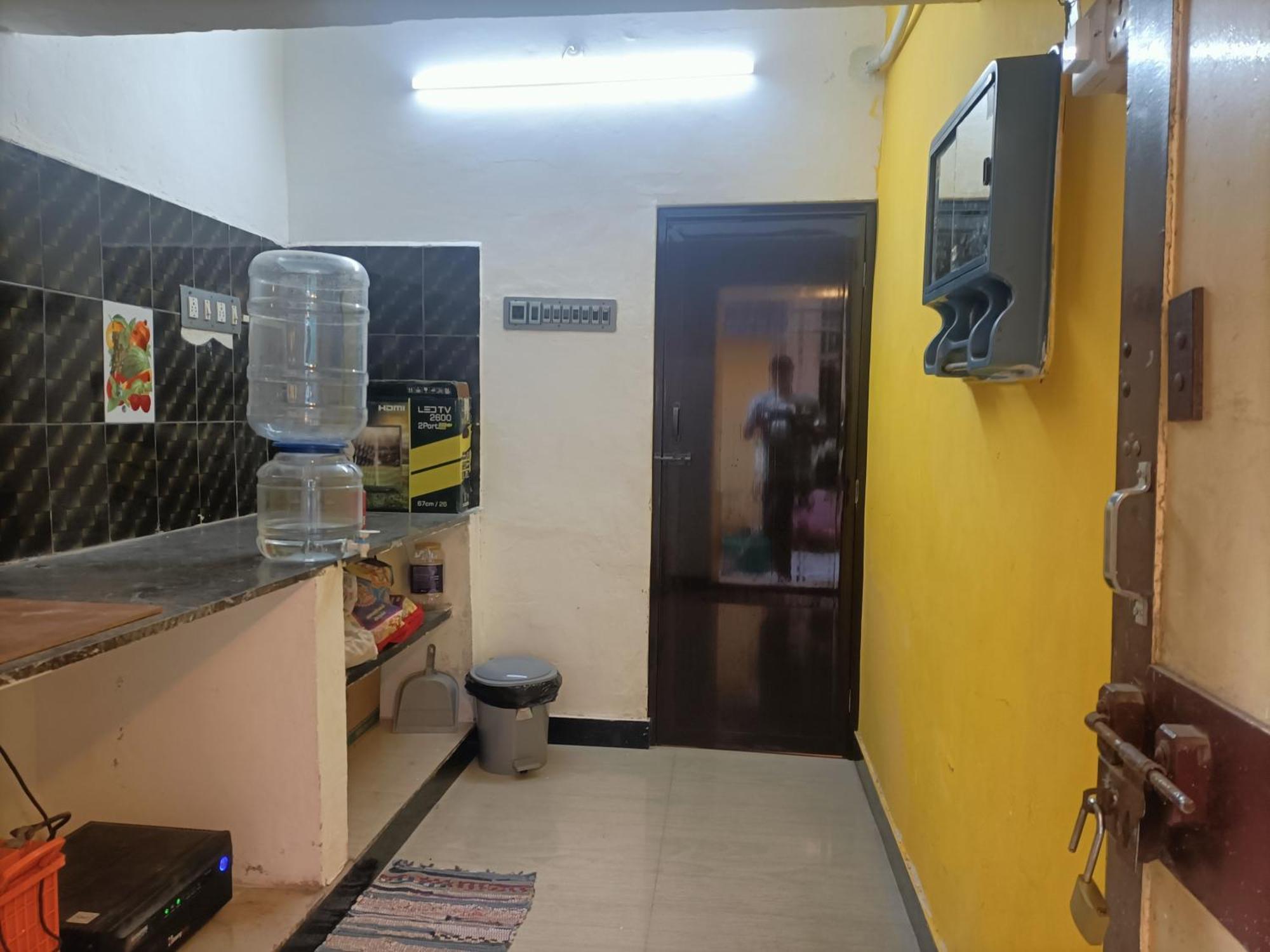 Nks Homestay Puducherry Eksteriør billede
