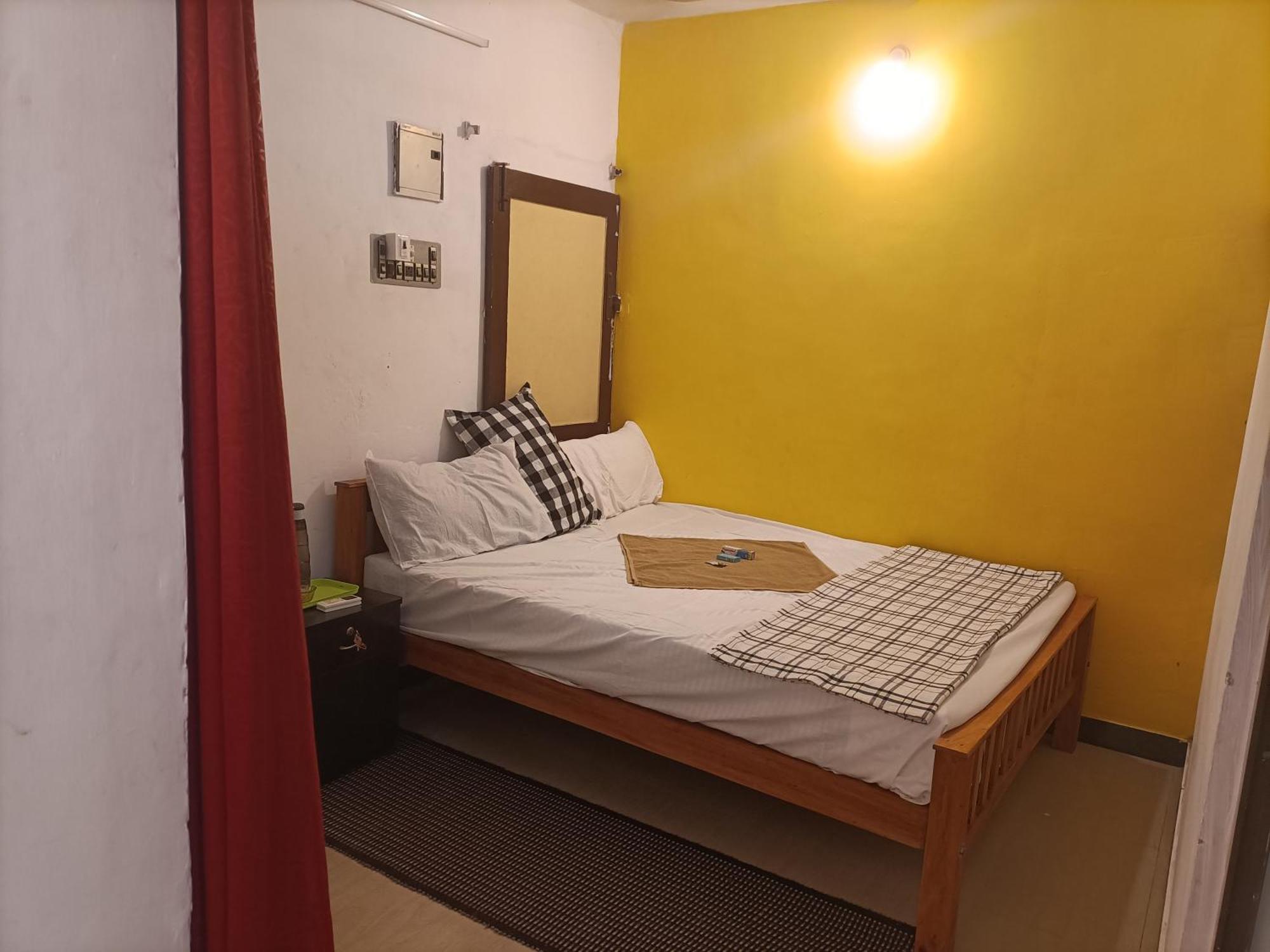 Nks Homestay Puducherry Eksteriør billede